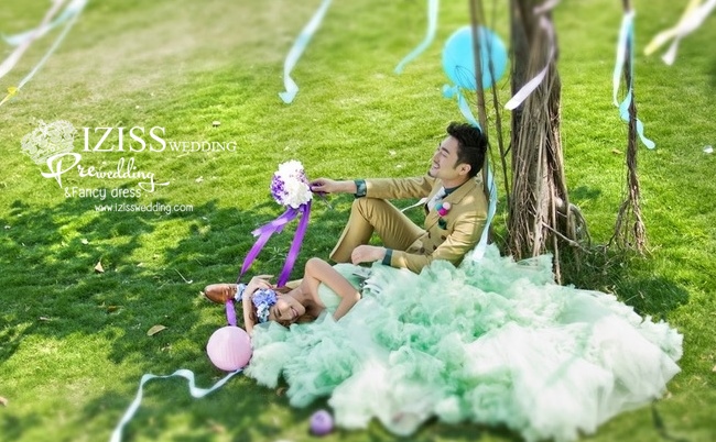 PW238 - **พรีออเดอร์ชุดผู้หญิง** ชุดถ่ายพรีเวดดิ้ง (prewedding dress) & ชุดแต่งงานแฟนซี (Fancy wedding dress) หญิง "ธีมสีเขียวมิ้นต์"