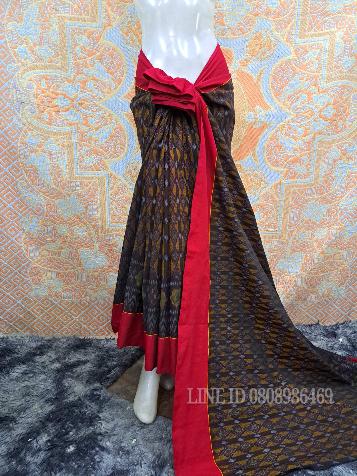 ผ้าซิ่นตีนแดง ผ้าฝ้ายตีนแดง ผ้าทอพื้นเมือง บุรีรัมย์ ลายหมากบก อัปสรา ขนาด 2 เมตร สำเนา