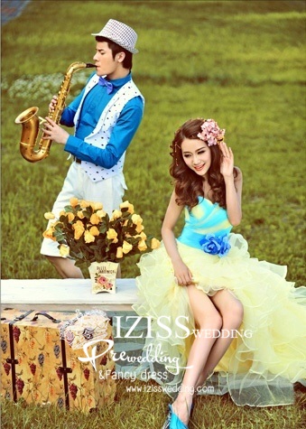 PW170 - Preorder ชุดคู่ถ่ายพรีเวดดิ้ง (prewedding dress) & ชุดแต่งงานแฟนซี (Fancy wedding dress)ชายหญิง "ธีมสีเหลือง-ฟ้า"