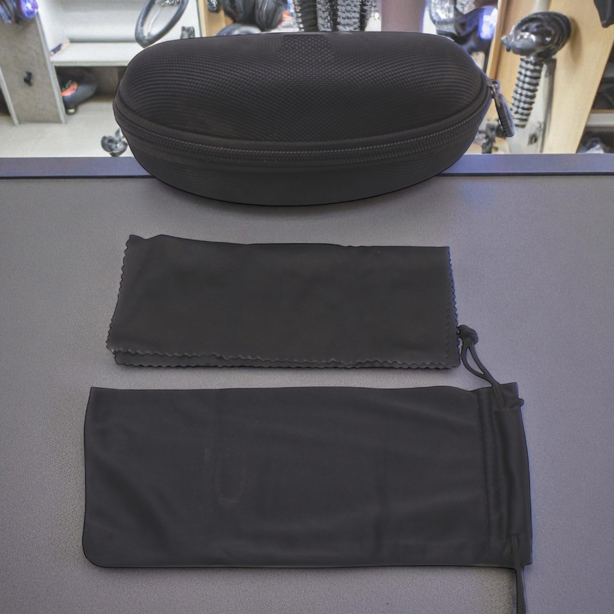 แว่นตาปั่นจักรยานแบบเปลี่ยนเลนส์ T-REX S1234 พร้อมกล่อง ผ้าเช็ดแว่น