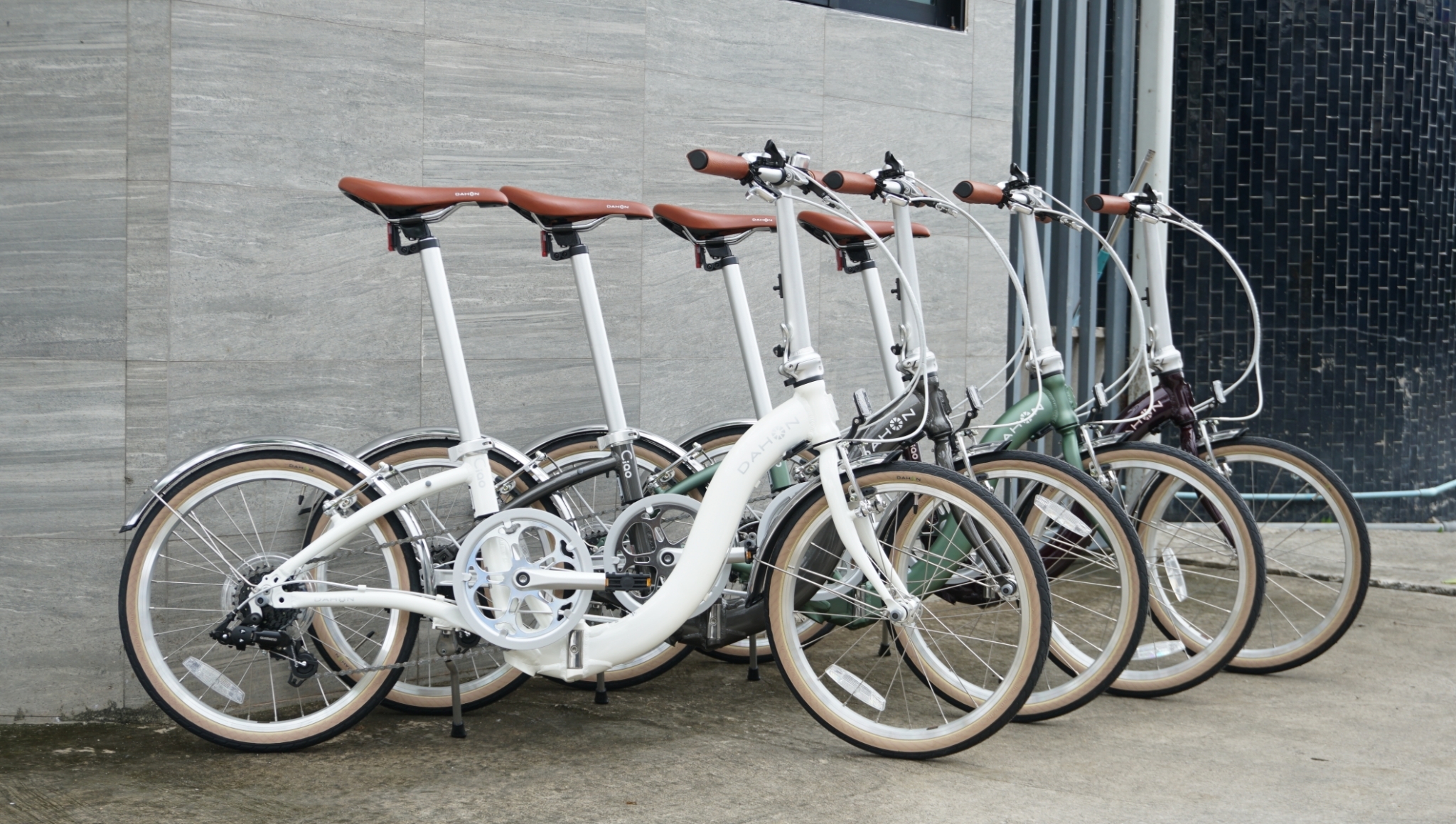 DAHON CIAO จักรยานพับได้ เฟรมโค้ง 7 สปีด