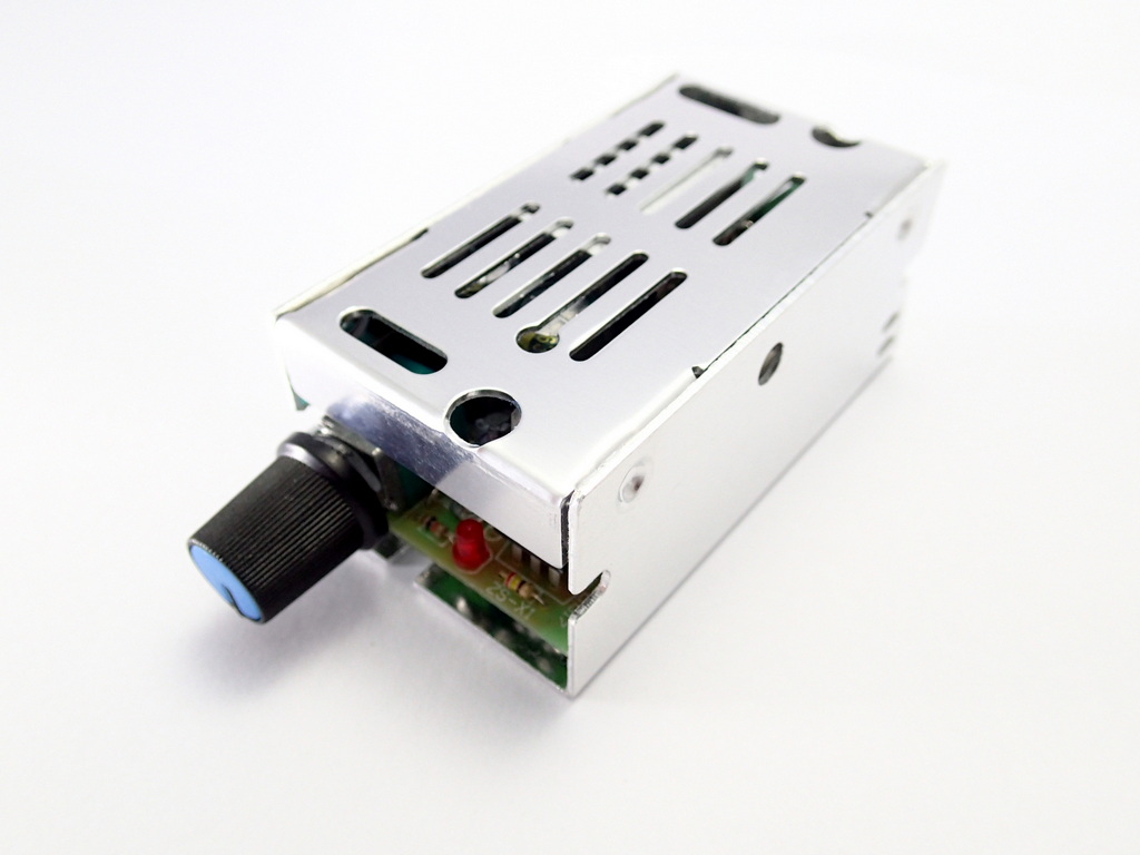 ชุดวงจรควบคุมความเร็วมอเตอร์ DC 15kHz PWM 5-99% 12-60V 10A