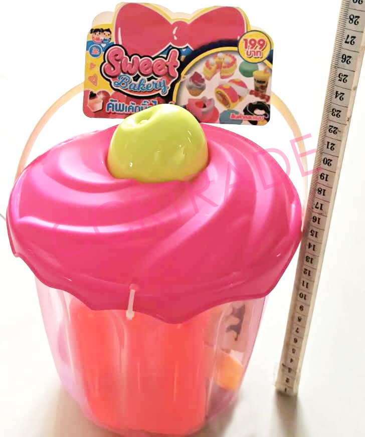 ถังคัพเค้ก+ขนมผ่าได้จัมโบ้ 15x17.5 ซม.(1x3)