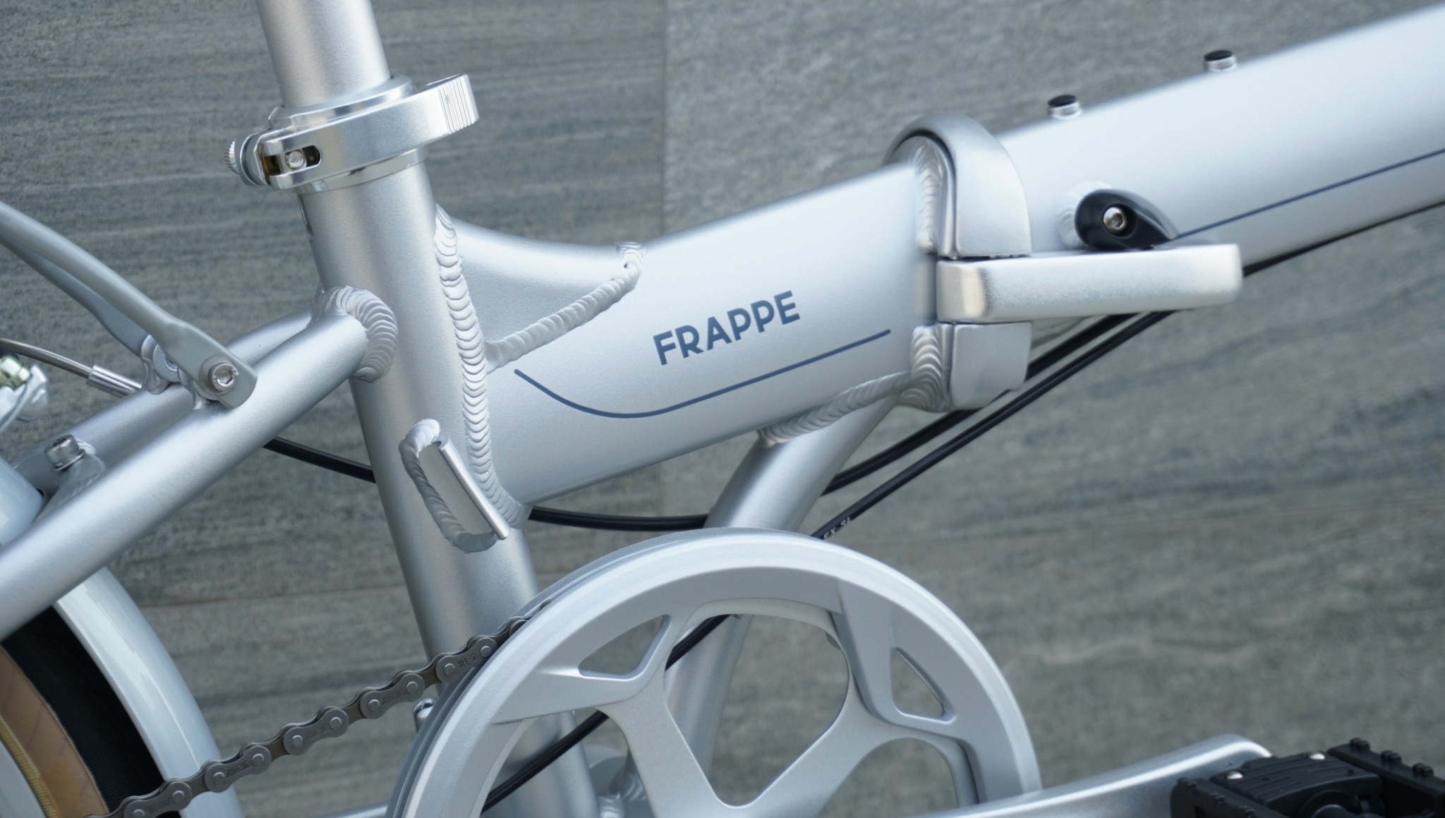 Fika Frappe จักรยานพับได้ เฟรมอลูมิเนียม ล้อ 20" 7 สปีด พร้อมตะแกรง บังโคลน