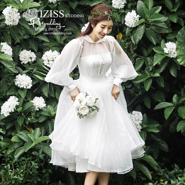 PW342-**พรีออเดอร์**ชุดเจ้าสาวแบบสั้น ชุดคู่ถ่ายพรีเวดดิ้ง (prewedding dress) & ชุดแต่งงานแฟนซี (Fancy wedding dress)ชายหญิง "ธีมสีขาว"