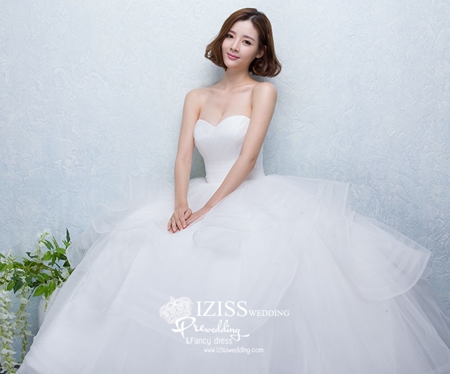 BR133 **พรีออเดอร์**ชุดแต่งงาน&ชุดเจ้าสาวแบบยาวสีขาวเกรดพรีเมี่ยม เปิดไหล่ มีแขน หรูหราน่ารัก สวยโดดเด่นไม่ซ้ำใคร