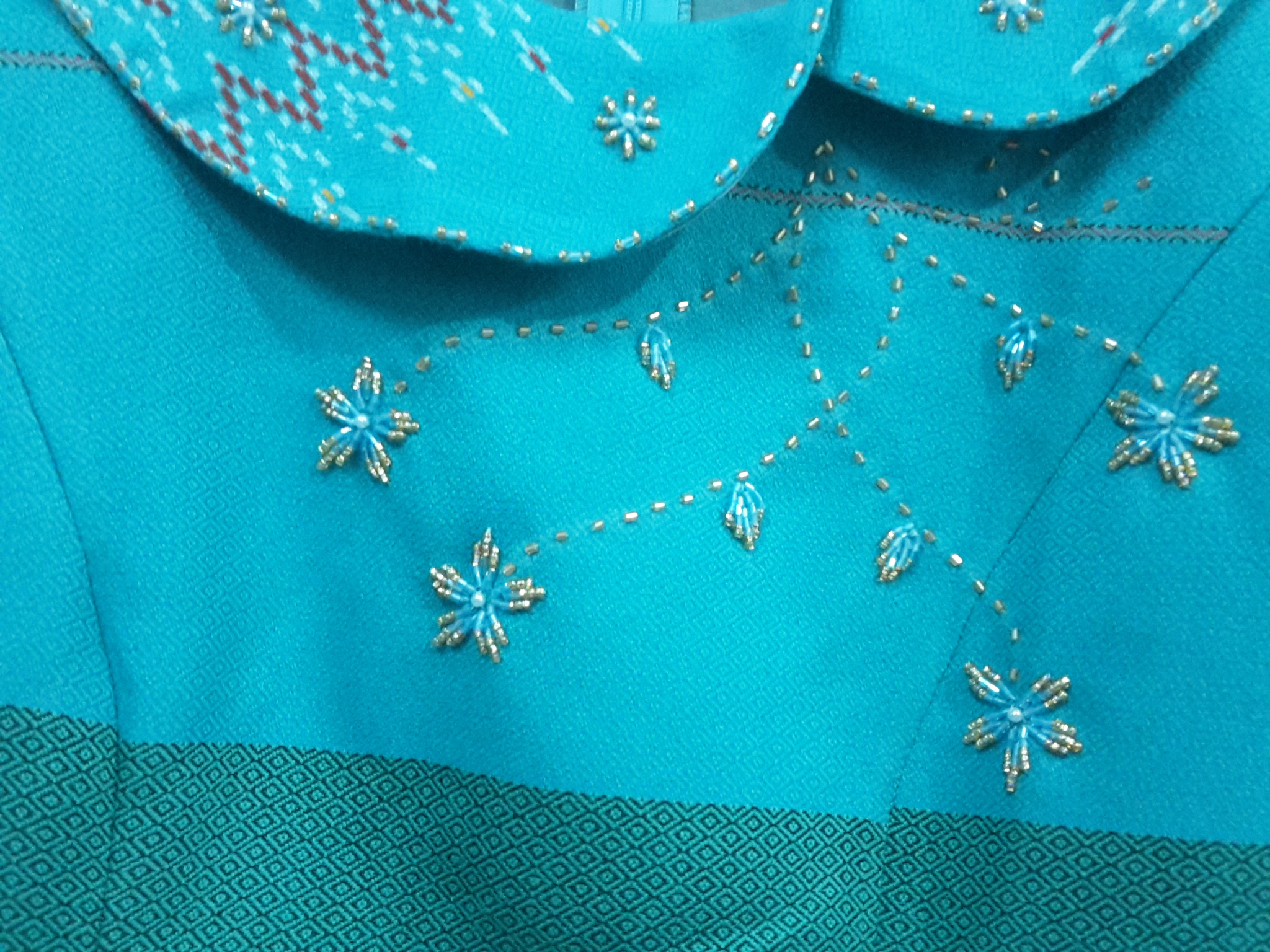 ชุดผ้าไทยคอบัวหยักซ้อนสีฟ้ามิ้นท์ ชุดแซกผ้าไทยลายมัดหมี่สีฟ้ามิ้นท์ ชุดผ้าไทยผ้าพื้นเมือง ชุดผ้าไทยฝ้ายแต่งผ้ามัดหมี่ชุดทำงานผ้าไทย