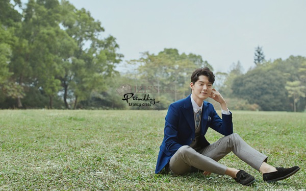 PW625 **พร้อมส่งชุดพรีเวดดิ้งผู้หญิงสีฟ้า** ชุดคู่ถ่ายพรีเวดดิ้ง (prewedding dress) & ชุดแต่งงานแฟนซี (Fancy wedding dress)ชายหญิง "ธีมสีฟ้า"