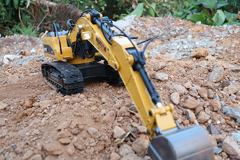 CAT-320 DL Full Metal - แม็คโครบังคับ ตัวเป็นเหล็ก-(HUINA 1580)