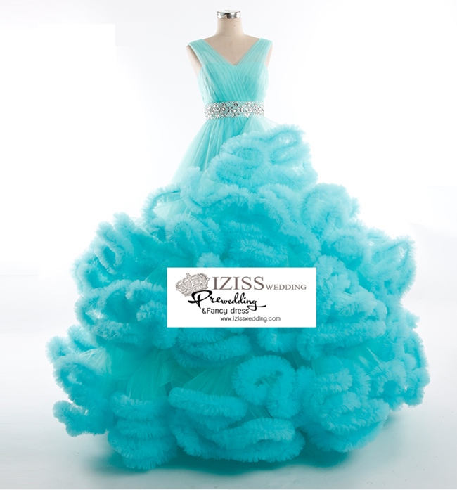 RM020 **พรีออเดอร์ชุดสีขาวหางปกติ/หางยาว**งานตัดเกรด A ชุดราตรีหรูหรา ชุดแต่งงาน ชุดพรีเวดดิ้งสั่งตัดได้ค่ะ งานเกรดพรีเมี่ยม ตัดเย็บปราณีต สวมใส่สวยงามดุจเจ้าหญิง