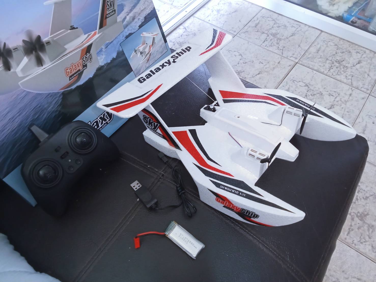 SkyShip 3 เครื่องบินบังคับน้ำ บก อากาศ