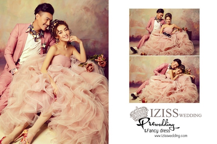 PW286 **พรีออเดอร์สีชมพูนู้ด** ชุดคู่ถ่ายพรีเวดดิ้ง (prewedding dress) & ชุดแต่งงานแฟนซี (Fancy wedding dress)ชายหญิง "ธีมสีชมพู"