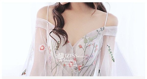 PW585- **พรีออเดอร์ค่ะ**ชุดราตรี ชุดแฟนซี ชุดคู่ถ่ายพรีเวดดิ้ง (prewedding dress) & ชุดแต่งงานแฟนซี (Fancy wedding dress)ชายหญิง "ธีมสีขาวลายดอกไม้"
