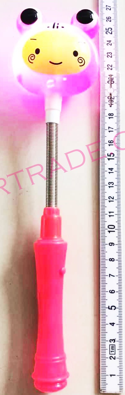 คทาสปริงการ์ตูน มีไฟ 3 จังหวะ 25 ซม.(มีถ่านในตัว)