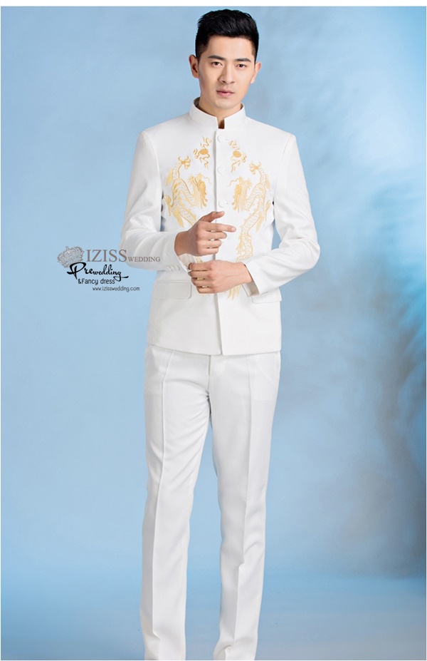 ST083 **พรีออเดอร์**สูทจีนผู้ชายสีขาวแขนยาวปักลายมังกรคู่สีทอง ติดกระดุมสีขาว พร้อมกางเกงสีขาวขาสอบ ชุดสูทเจ้าบ่าว สูทแฟนซี ถ่ายพรีเวดดิ้ง & ชุดแต่งงานแฟนซี (Fancy wedding dress) สูทผู้ชายสีขาว