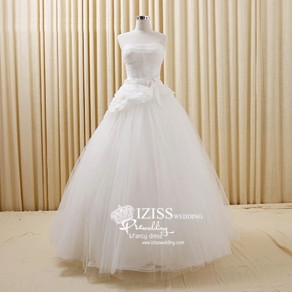 RM024 **งานตัดเกรด A**พรีออเดอร์ชุดราตรีหรูหรา ชุดแต่งงาน ชุดพรีเวดดิ้งสั่งตัดได้ค่ะ งานเกรดพรีเมี่ยม ตัดเย็บปราณีต สวมใส่สวยงามดุจเจ้าหญิง