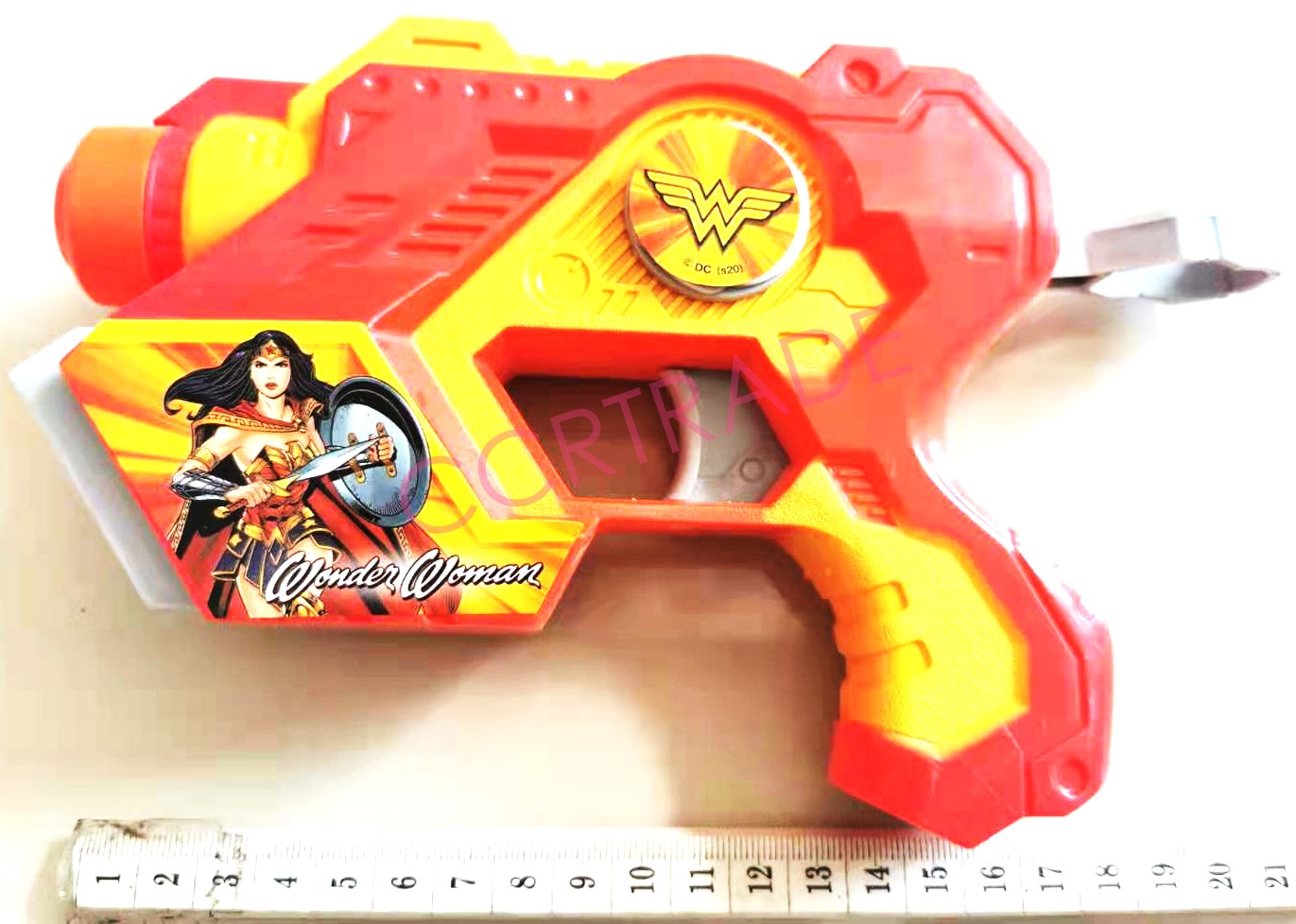 ปืนเนิร์ฟยิงกระสุนโฟมฮีโร่ DC 21.5x34 ซม.(ลิขสิทธิ์แท้)(1x3)