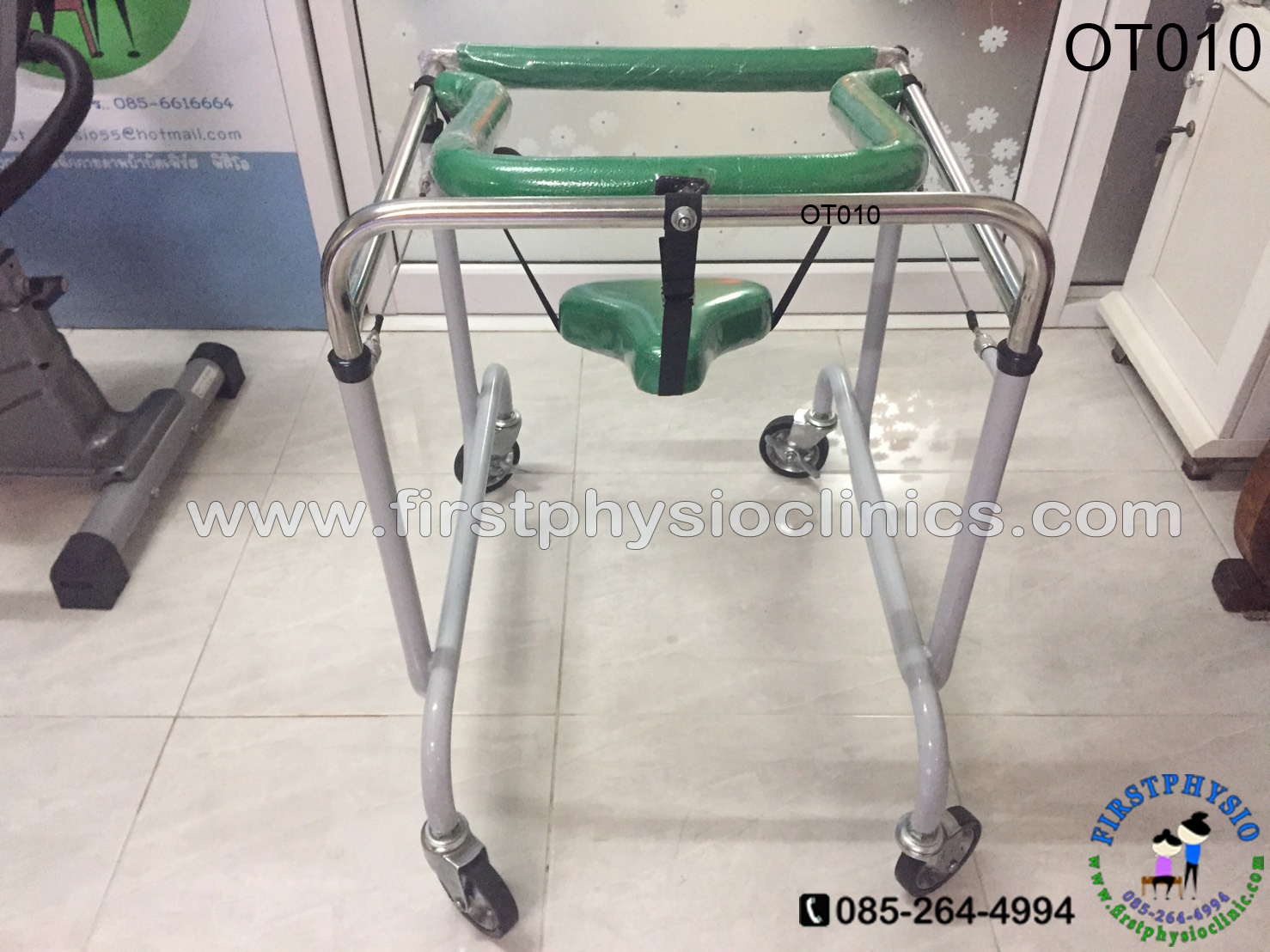 เครื่องช่วยฝึกเดิน แบบมีล้อสี่ล้อพร้อมอาน สำหรับเด็ก (Child Wheeled Walker)