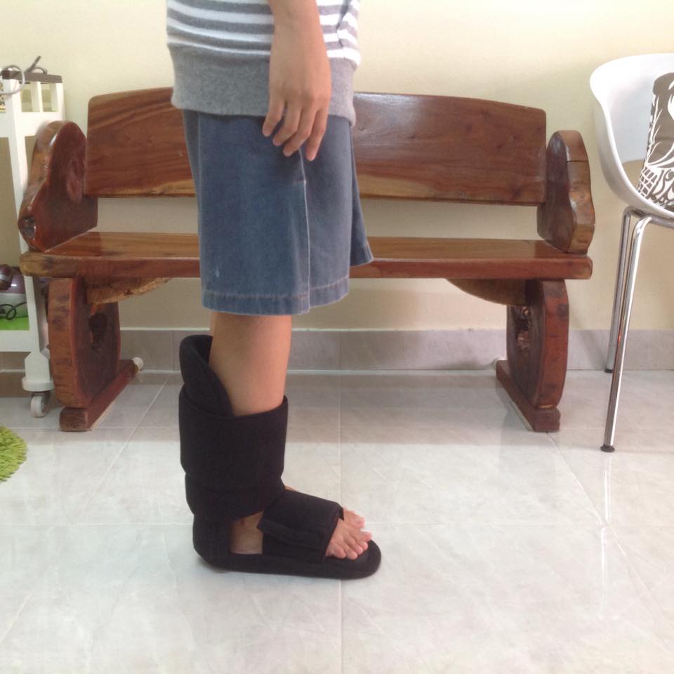 อุปกรณ์ดามกันเท้าตกแบบ 90 องศา อุปกรณ์ดามกันเท้าตก [#1 AFO 90]