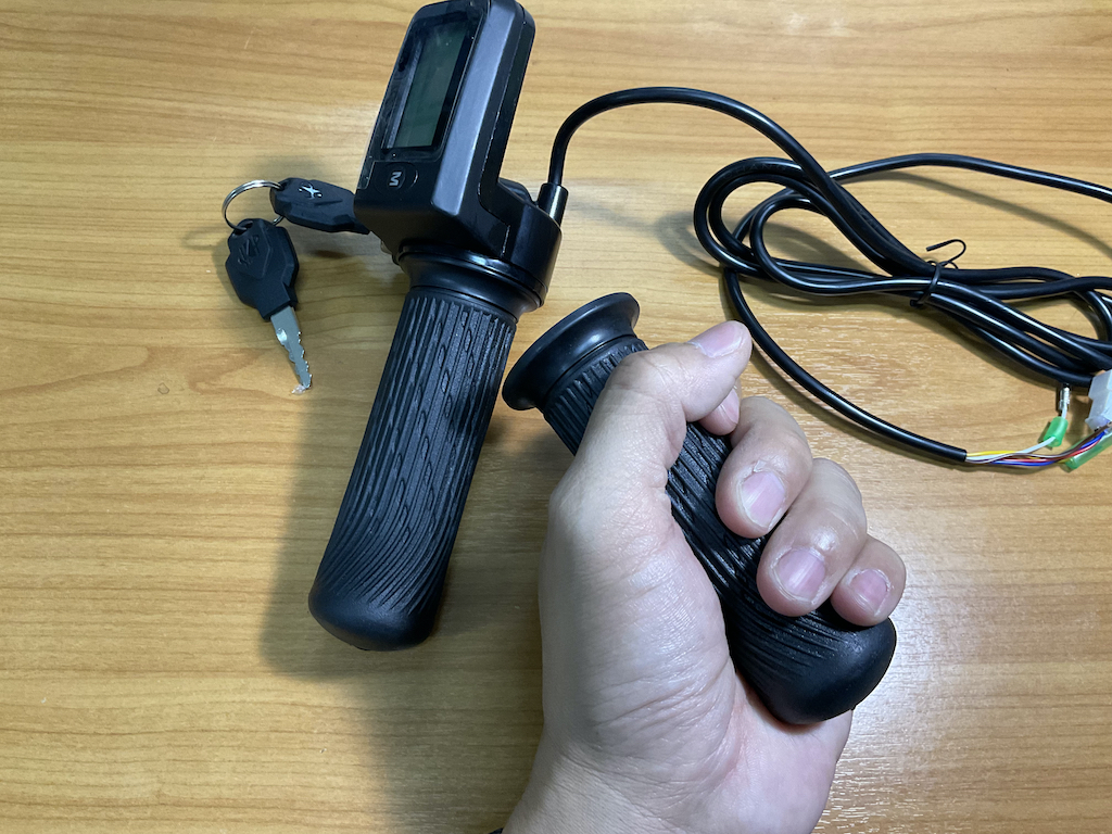 คันเร่งจักรยานไฟฟ้า ดิจิตอล 24v 36v 48v 60v 72v แสดง แบต เกียร์ ระยะทาง มีวิดีโอให้ดูนะครับ