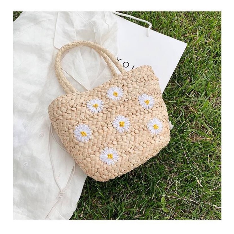 กระเป๋าสาน ดอกเดซี่เล็กๆ น่ารักมาก🎀 ค่าส่งถูก❤️ส่งไวจาก กทม
