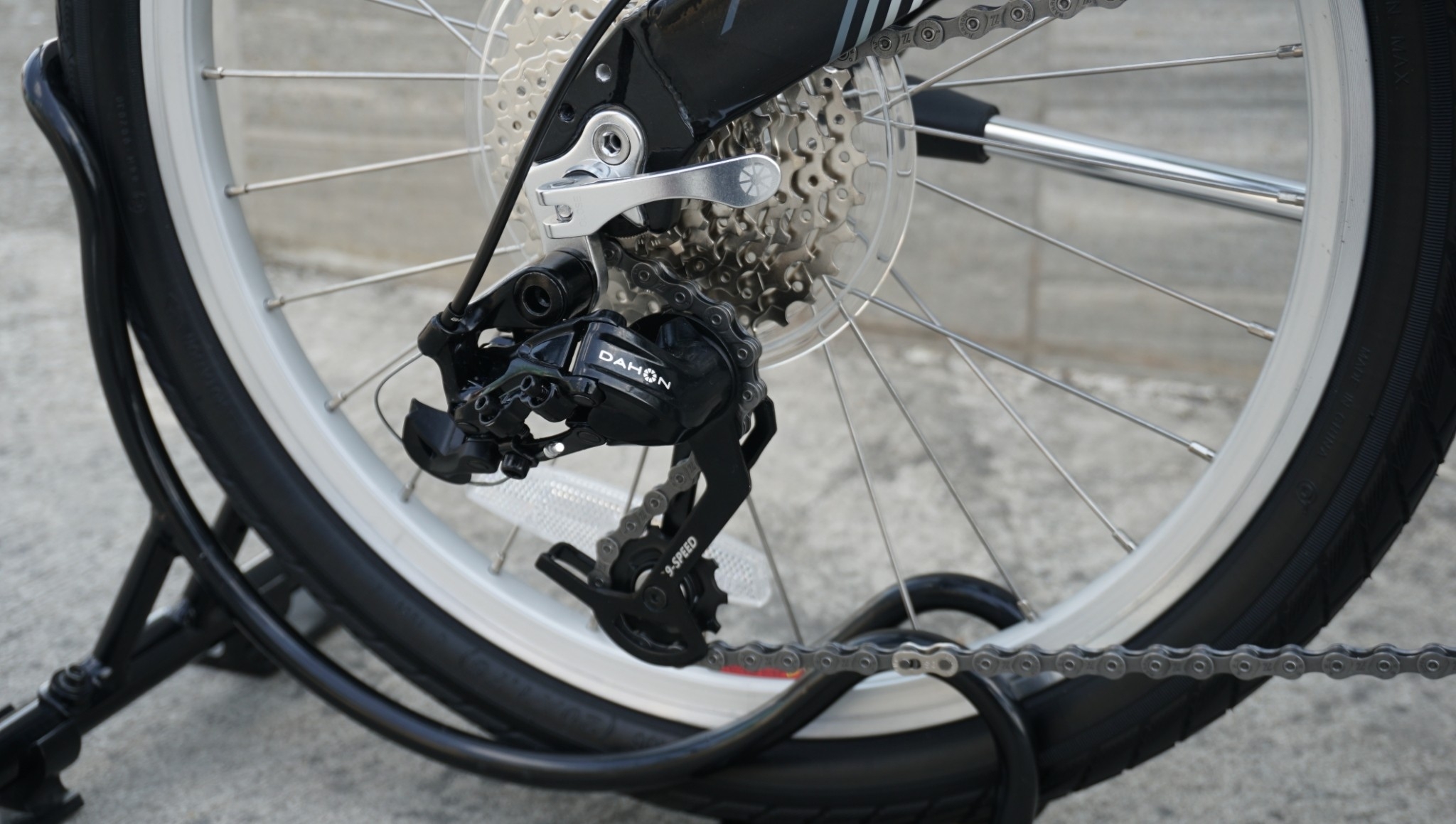 DAHON : Mu D9 จักรยานพับด้ เฟรมอลูมิเนียม 9 สปีด