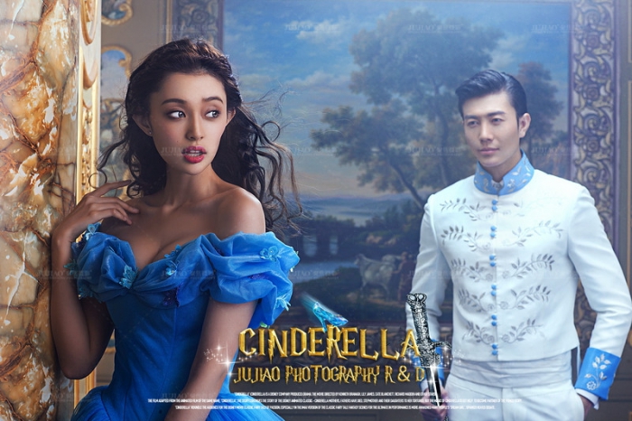 PW357 - **พร้อมส่งเฉพาะชุดผู้ชายค่ะ** ชุดคู่ถ่ายพรีเวดดิ้ง (prewedding dress) & ชุดแต่งงานแฟนซี (Fancy wedding dress)ชายหญิง "ธีมสีเจ้าหญิงสีน้ำเงิน-เจ้าชายชุดสีขาวฟ้า"