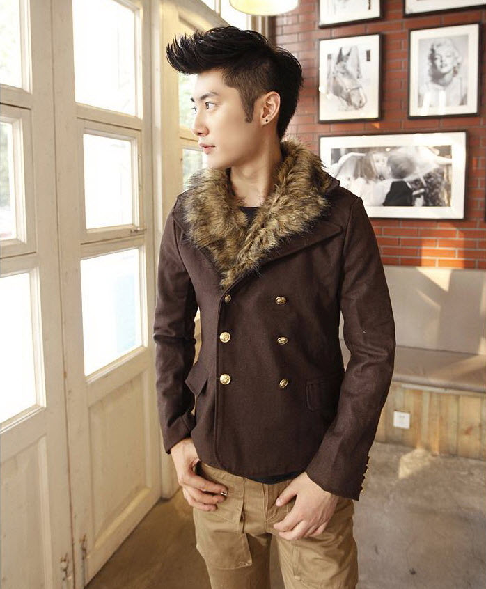 เสื้อกันหนาวแฟชั่นนำเข้า : เสื้อกันหนาวแฟชั่น พร้อมส่ง สีน้ำตาล ผ้านุ่ม กระดุมหน้า คอปกแต่งขนเฟลอ ใส่ไปต่างประเทศได้ ใส่แล้วอุ่นมากๆ