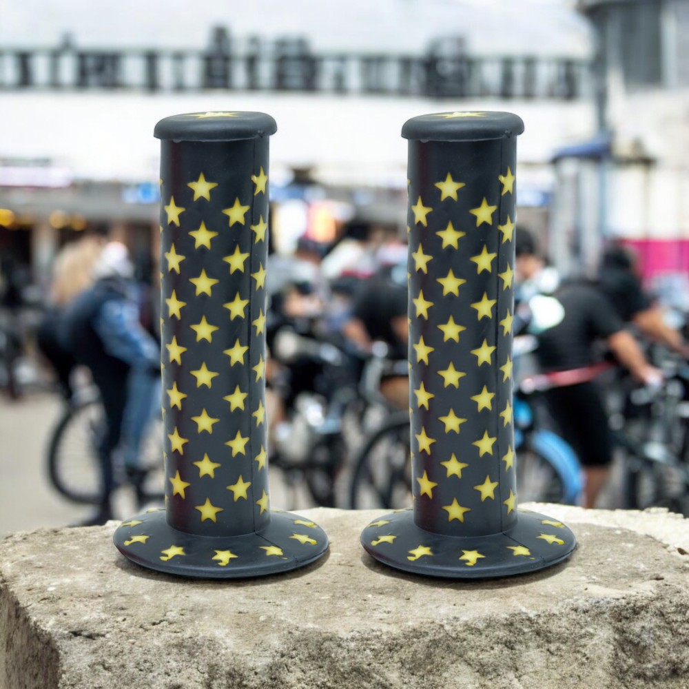 STAR GT BMX Handle Grips ปลอกแฮนด์ยางจักรยาน ลายดาว กันลื่น นุ่มสบาย 120 มม. สำหรับแฮนด์มาตรฐาน 22.2 มม.