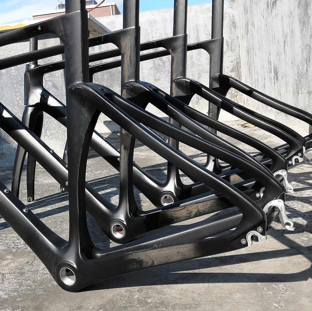 คาร์บอนแท้ เฟรมจักรยานเสือหมอบคาร์บอน RACEWORK สีดำ มีขนาด 44 47 49 51 แถมฟรี ตะเกียบ หลักอาน ถ้วยคอ สตาร์นัท