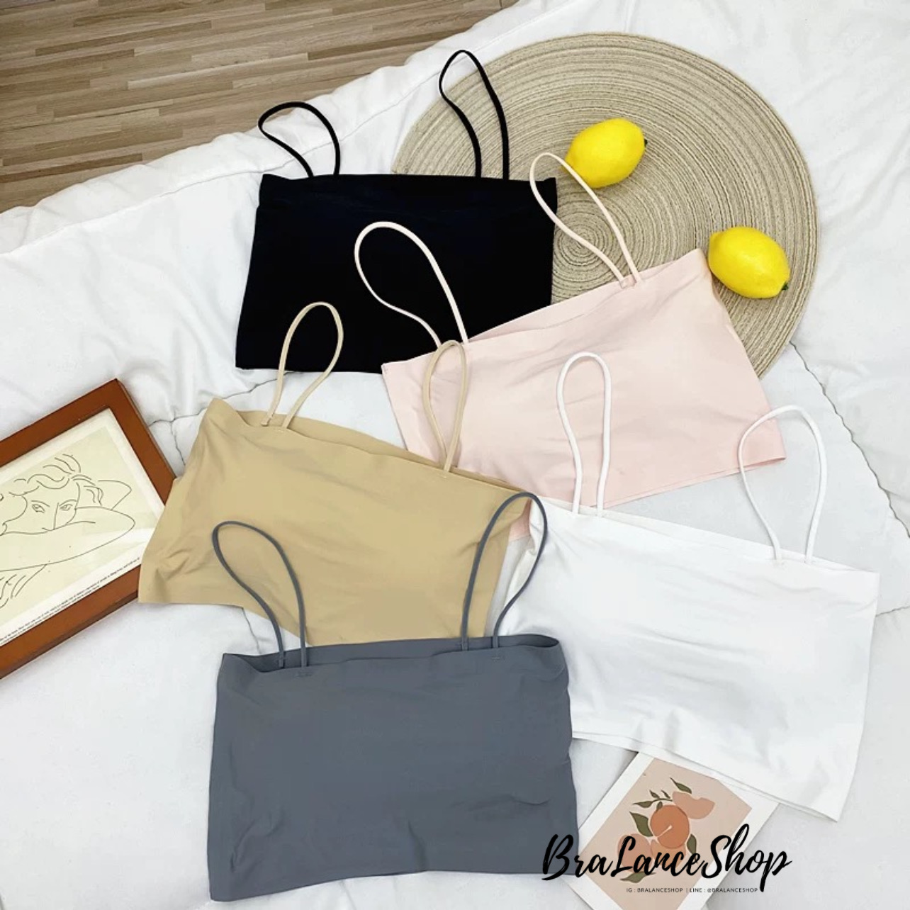 BLS✿1018 สายเดี่ยว ผ้าไร้ขอบครึ่งตัว ฟองน้ำถอดออกได้