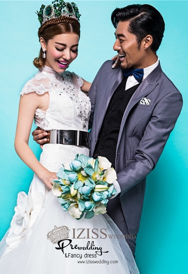 PW233 - Pre order ชุดคู่ถ่ายพรีเวดดิ้ง (prewedding dress) & ชุดแต่งงานแฟนซี (Fancy wedding dress)ชายหญิง "ธีมสีขาว-เทา"