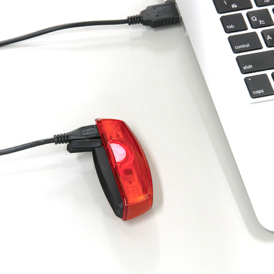 ไฟท้ายกะพริบแคทอาย CATEYE RAPID X2, TLLD710R, สีแดง ไฟท้ายจักรยาน ไฟจักรยาน