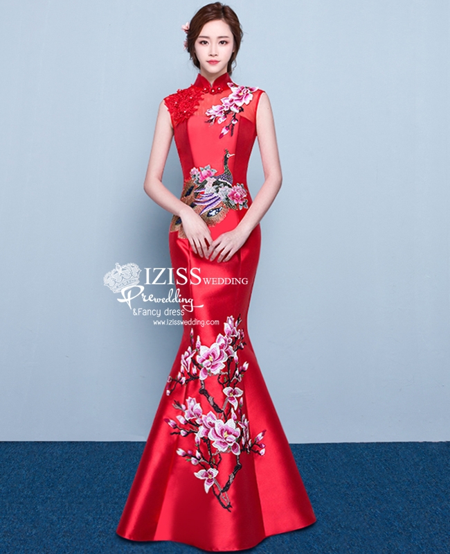 PW443- **พร้อมส่งค่ะ**ชุดกี่เพ้ายาว ชุดยกน้ำชา ชุดถ่ายพรีเวดดิ้ง (prewedding dress) & ชุดแต่งงานแฟนซี (Fancy wedding dress) "ธีมสีแดง"