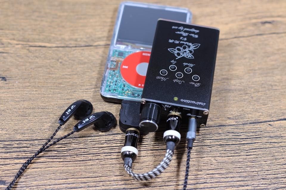 ขาย Walnut V2s MOD !! เครื่องเล่นเพลงพกพาระดับ Budget 4in1 DAP/DAC/AMP/OTG