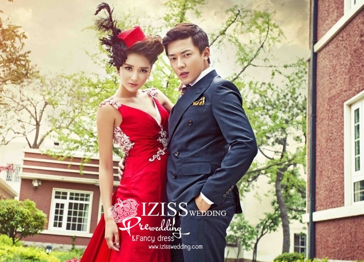 PW274 - Preorder ชุดคู่ถ่ายพรีเวดดิ้ง (prewedding dress) & ชุดแต่งงานแฟนซี (Fancy wedding dress)ชายหญิง "ธีมสีแดง-ดำ"