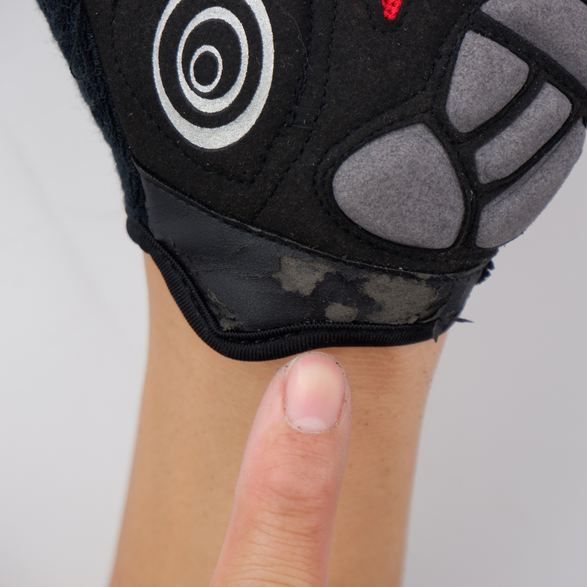 มีตำหนิหนังลอก ถุงมือปั่นจักรยานเจลแท้ MOKE ราคาถูก ฟิตเนส ยกน้ำหนัก