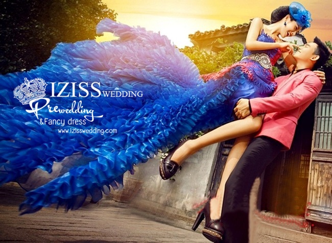 PW104 - Pre order ชุดคู่ถ่ายพรีเวดดิ้ง (prewedding dress) & ชุดแต่งงานแฟนซี (Fancy wedding dress)ชายหญิง "ธีมสีน้ำเงิน-ชมพู"