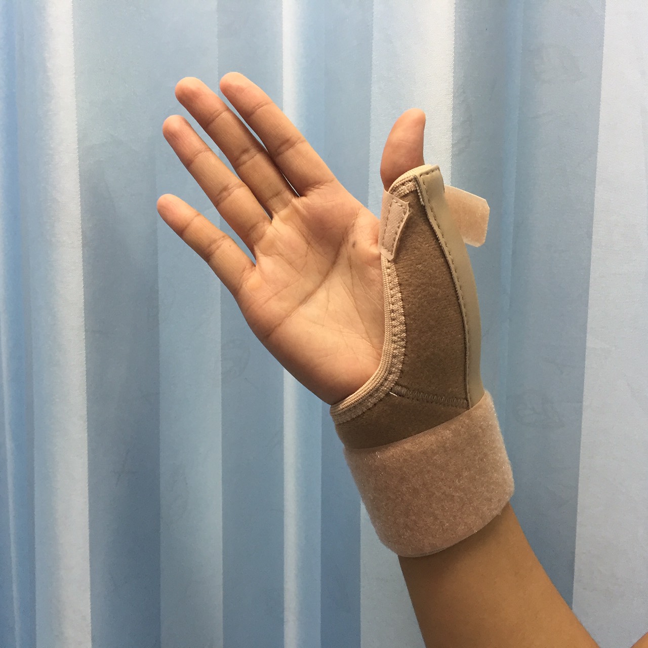 อุปกรณ์พยุงนิ้วหัวแม่มือ พยุงนิ้วหัวแม่มือและข้อมือ พยุงนิ้วหัวแม่มือ ที่พยุงนิ้วมือ อุปกรณ์พยุงข้อมือหรือนิ้ว [Wrist / Thumb Support]