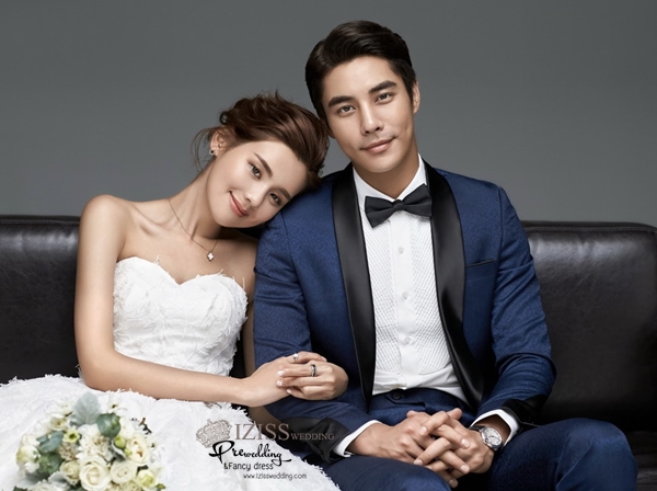 PW583- **พรีออเดอร์ค่ะ**ชุดราตรี ชุดแฟนซี ชุดคู่ถ่ายพรีเวดดิ้ง (prewedding dress) & ชุดแต่งงานแฟนซี (Fancy wedding dress)ชายหญิง "ธีมสี"