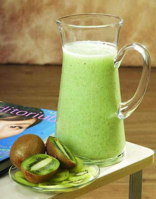 KIWI Fruit Tropical Fruit