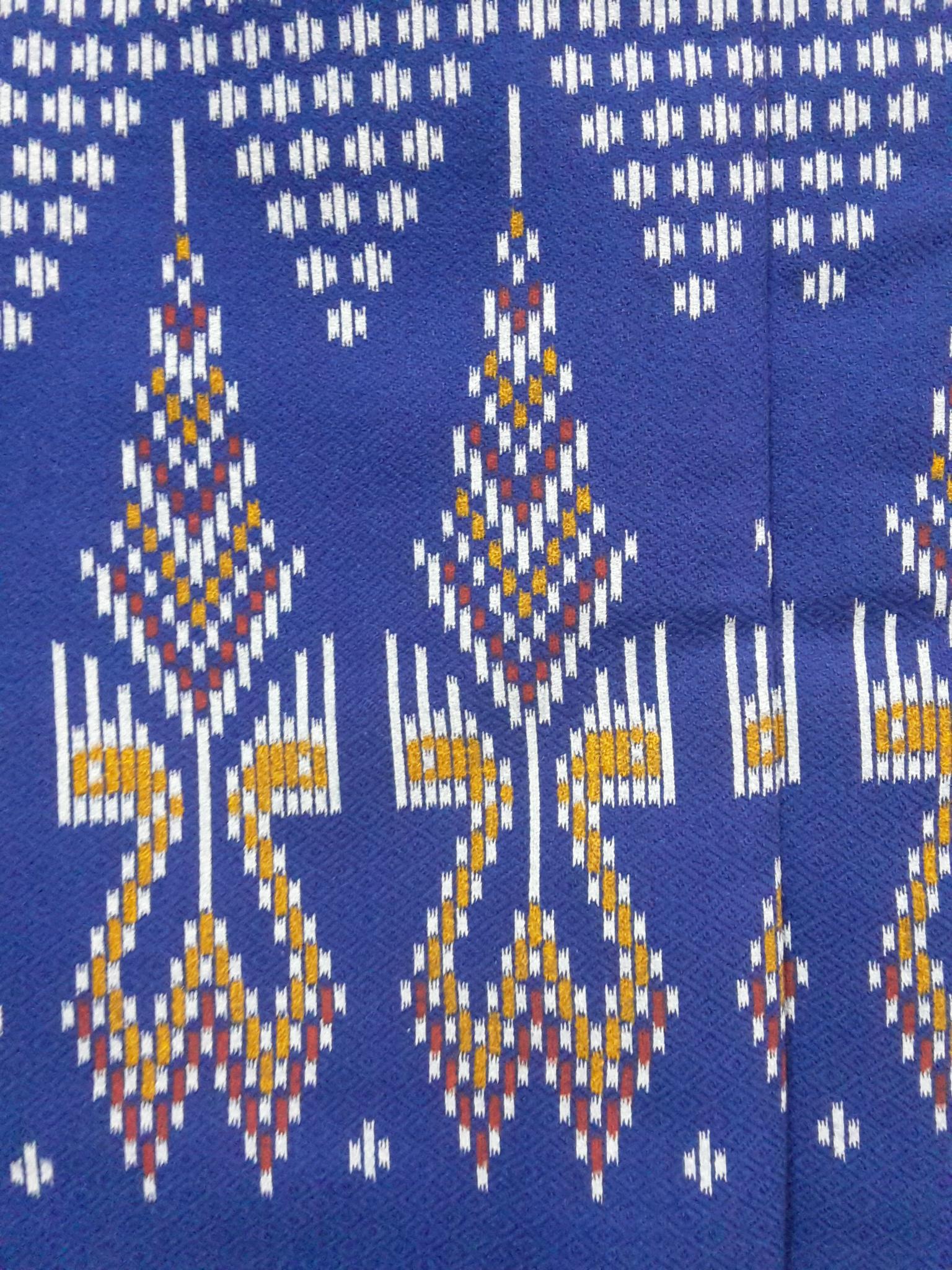 ผ้าซิ่นสำเร็จรูปผ้าซิ่นผ้าฝ้าย แบบป้ายแต่ง 3 จีบกระดุมกระลา ผ้าถุงสำเร็จรูปสีน้ำเงินสว่าง