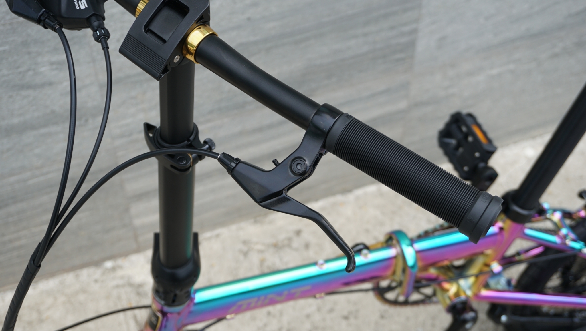 MINT : T9-16" จักรยานพับได้ฃ้อ 16" เฟรมอลูมิเนียม 9 สปีด วีเบรก เบาพียง 9.9 กก.