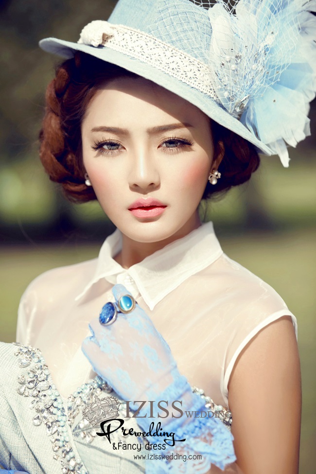 PW204 - พรีออเดอร์ ชุดคู่ถ่ายพรีเวดดิ้ง (prewedding dress) & ชุดแต่งงานแฟนซี (Fancy wedding dress)ชายหญิง "ธีมสีเขียว"
