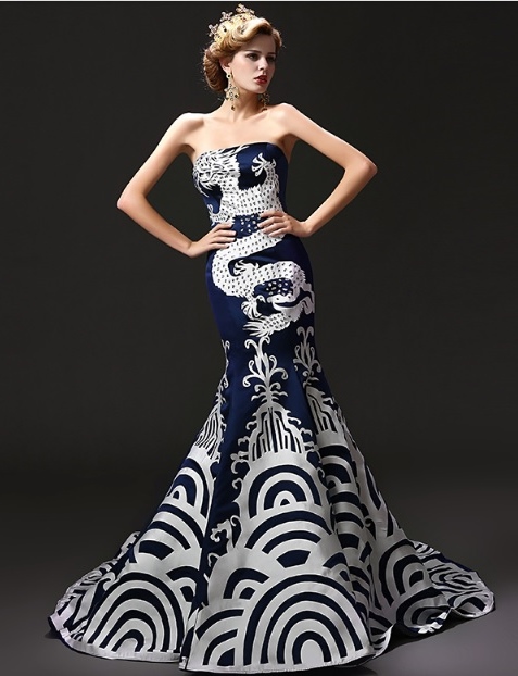 PW536 - **พรีออเดอร์มีสีน้ำเงินมังกรขาวกับสีขาวมังกรสีน้ำเงินค่ะ** ชุดกี่เพ้าสีน้ำเงินลายมังกรสีขาวแขนสั้น ชุดยกน้ำชา ชุดคู่ถ่ายพรีเวดดิ้ง (prewedding dress) & ชุดแต่งงานแฟนซี (Fancy wedding dress)ชายหญิง "ธีมสีน้ำเงิน"