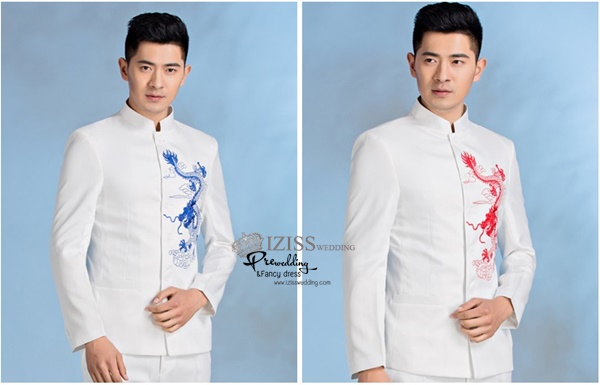 ST082 **พรีออเดอร์**สูทจีนผู้ชายสีขาวแขนยาวปักลายมังกรสีทอง สีแดง สีน้ำเงิน สีเงิน ติดกระดุมสีขาว พร้อมกางเกงสีขาวขาสอบ ชุดสูทเจ้าบ่าว สูทแฟนซี ถ่ายพรีเวดดิ้ง & ชุดแต่งงานแฟนซี (Fancy wedding dress) สูทผู้ชายสีขาว