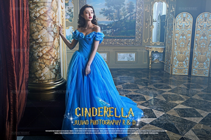 PW357 - **พร้อมส่งเฉพาะชุดผู้ชายค่ะ** ชุดคู่ถ่ายพรีเวดดิ้ง (prewedding dress) & ชุดแต่งงานแฟนซี (Fancy wedding dress)ชายหญิง "ธีมสีเจ้าหญิงสีน้ำเงิน-เจ้าชายชุดสีขาวฟ้า"