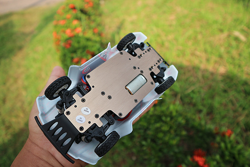 WL-K999 Mini Rc Car 1:28 Hi-Speed 30Km/h