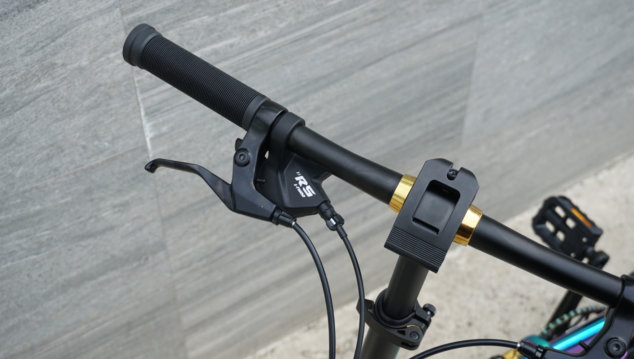 MINT : T9-16" จักรยานพับได้ฃ้อ 16" เฟรมอลูมิเนียม 9 สปีด วีเบรก เบาพียง 9.9 กก.