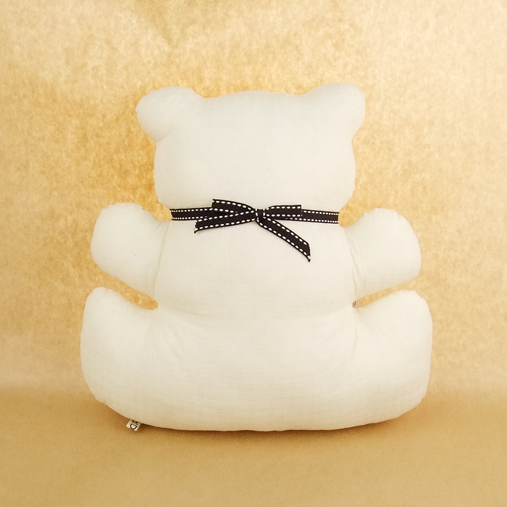 หมอนอิงหมี ตุ๊กตาผ้าดิบ ตุ๊กตาติดชื่อได้ 30*33*11 ซม.ของขวัญชิ้นเดียวในโลก ของขวัญสุดพิเศษ